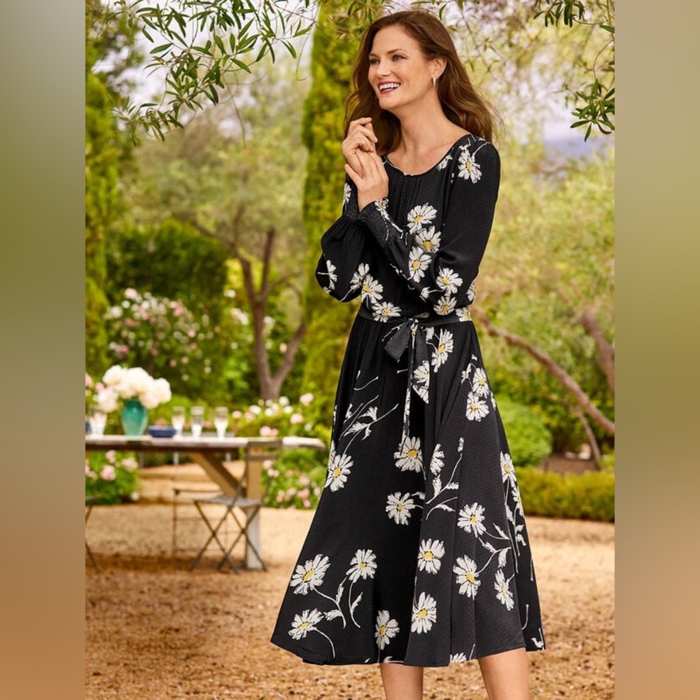 NWT Talbots Black Vintage Style Daisy Fit and Flare Dress Size 6 - Picture 4 of 13